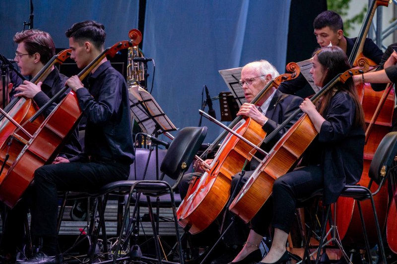 A Symphony of Peace and Connection